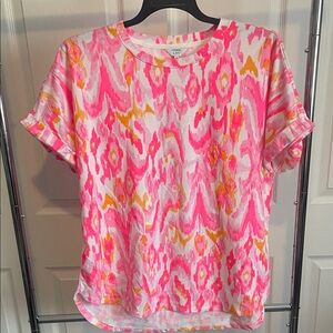 Crown & Ivy Pink and Orange Patterned Short Sleeve Top